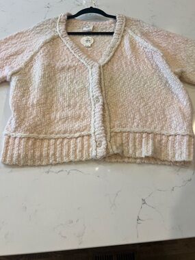 STUNNING  textured Cardigan Offline by AERIE  NWT Size Med light pink and white